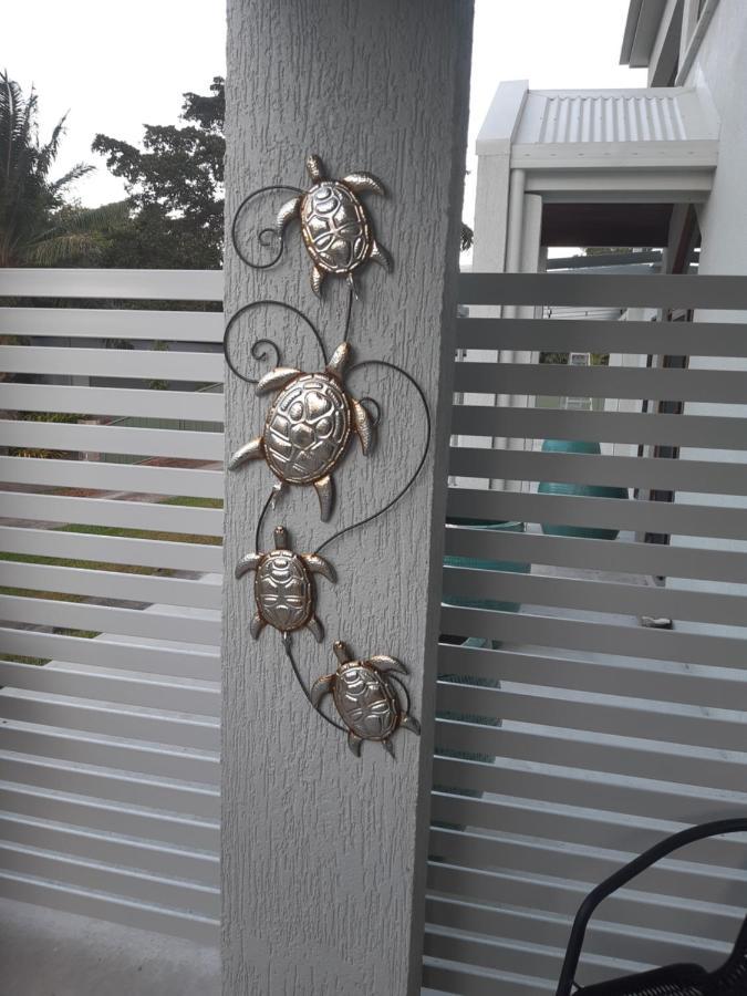 Appartamento Seaturtle Clifton Beach Esterno foto