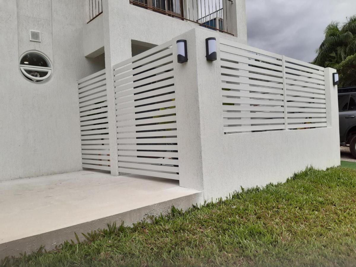 Appartamento Seaturtle Clifton Beach Esterno foto